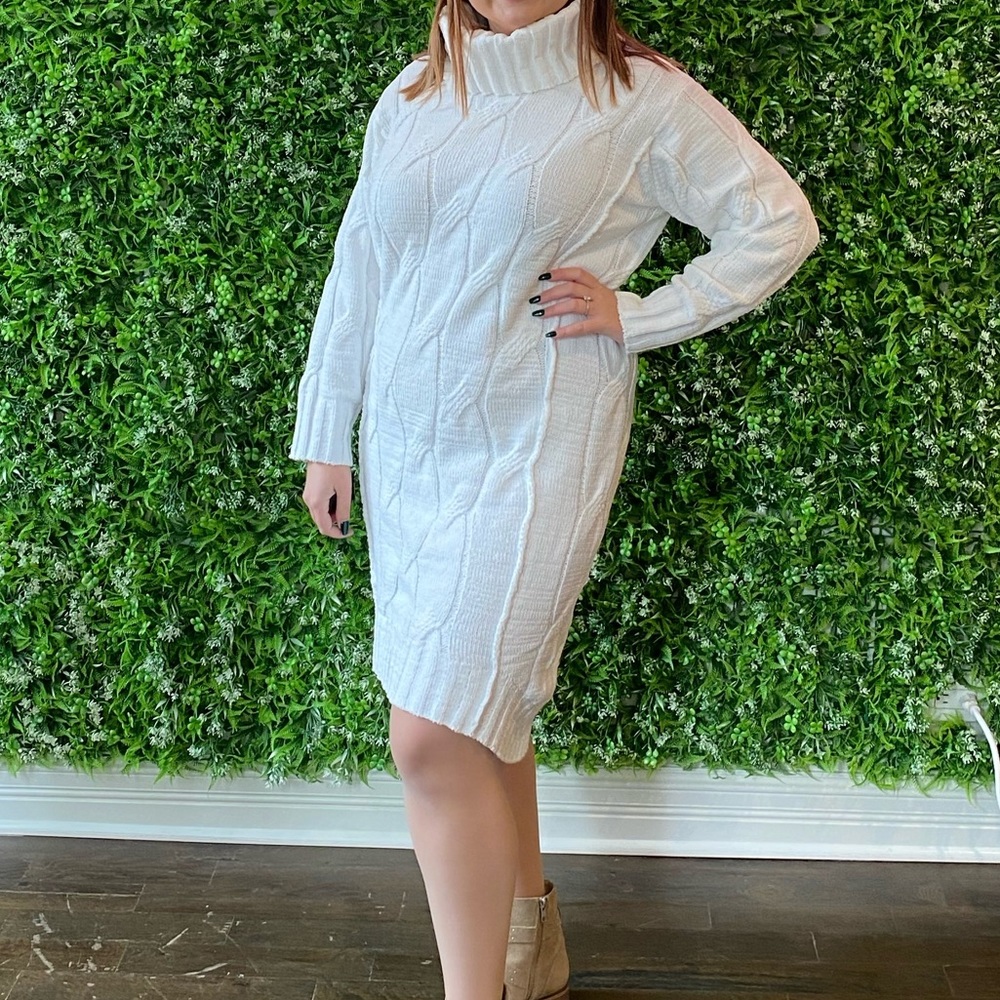 White sweater dress size medium (8-10)